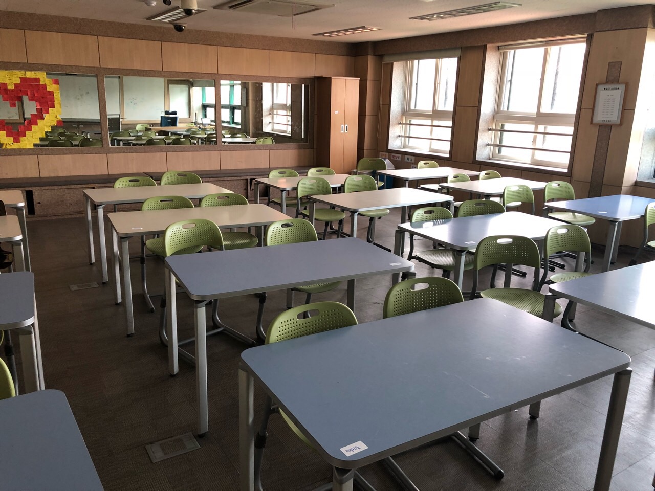 중학교이사 석면제거에 따른 학교이사(교무실, 교장실, 교실, 도서관)