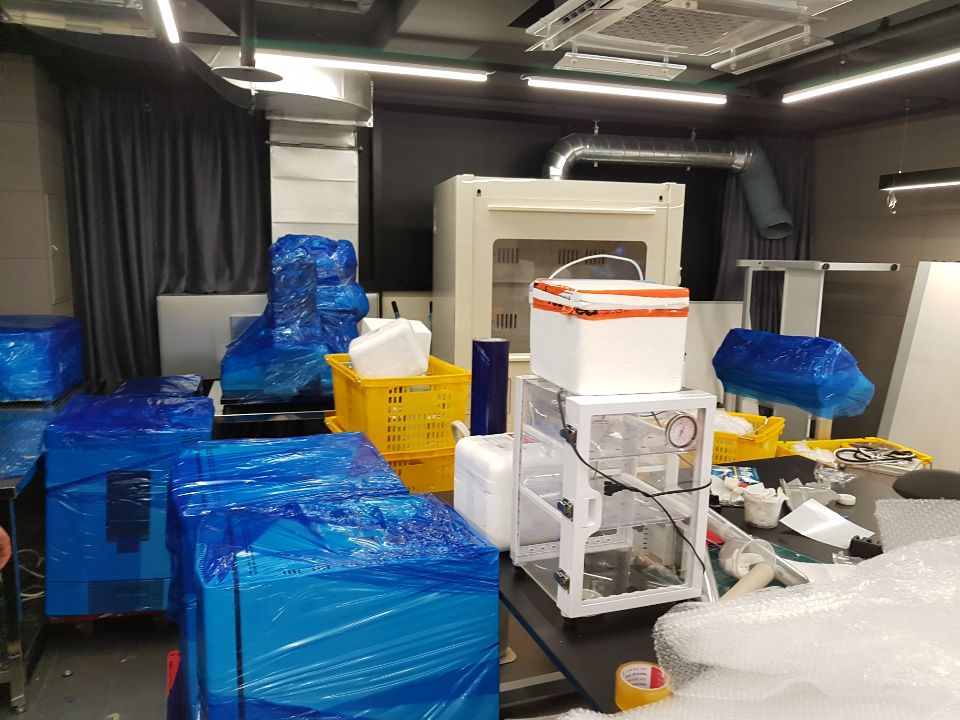 연구실이사 강남 연구실이사 _ 파손주의 약품 안전이전